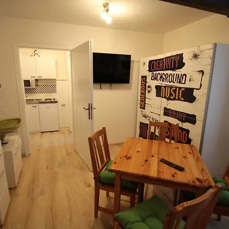 Blunzenwirt منزل للإقامة *