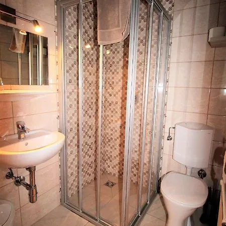 Blunzenwirt ホームステイ *